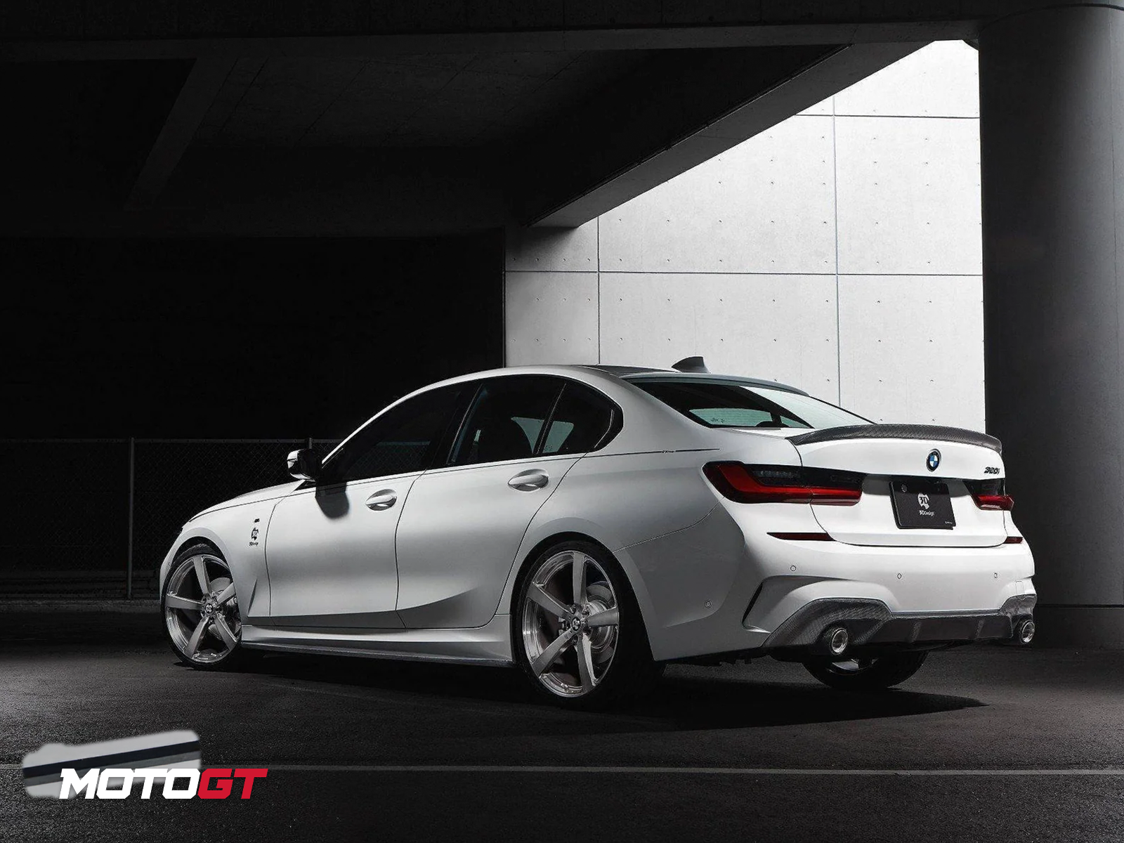 3 SERIES REAR SPOILER